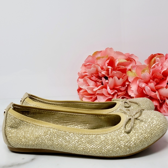 STUART WEITZMAN Girl's Fannie Bow Ballerin… - Picture 5 of 10